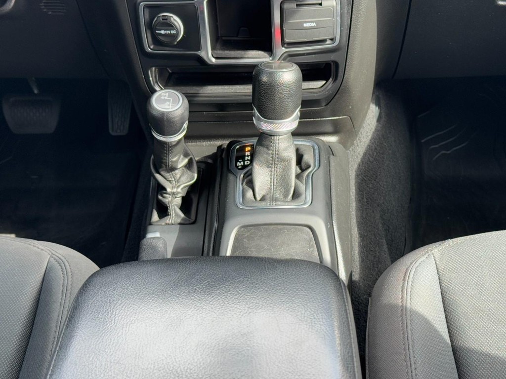 Jeep Gladiator Vehicle Full-screen Gallery Image 14