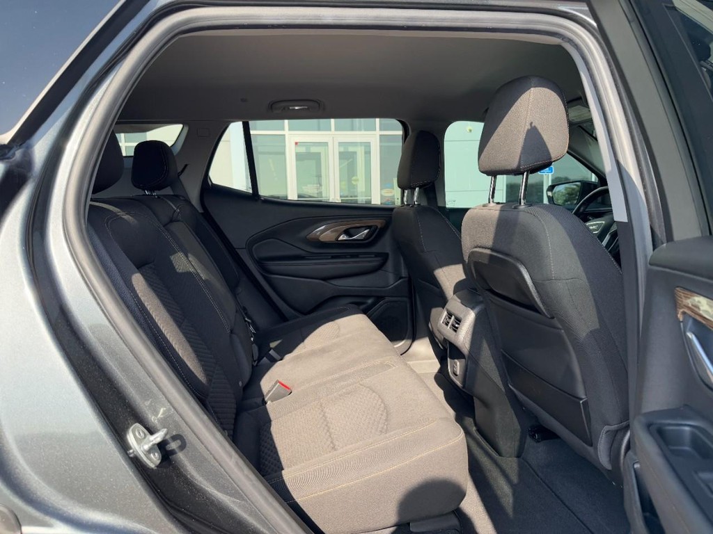 GMC Terrain Vehicle Full-screen Gallery Image 07