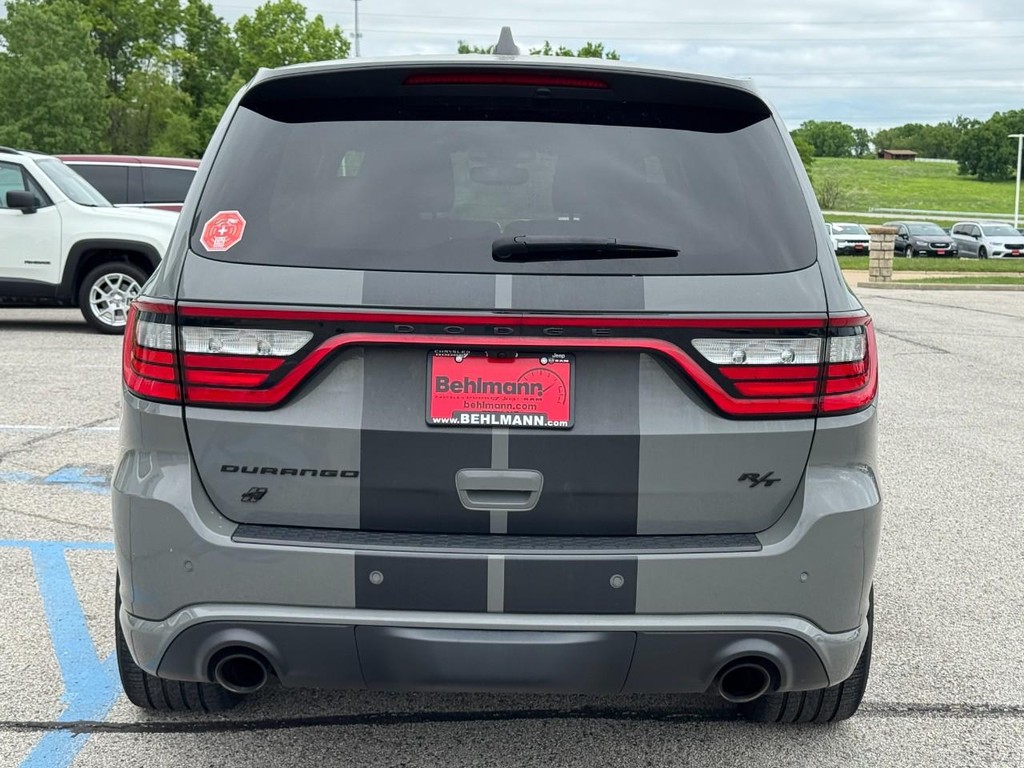 Dodge Durango Vehicle Full-screen Gallery Image 04