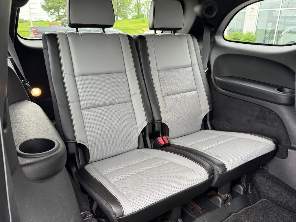 Dodge Durango Vehicle Full-screen Gallery Image 11