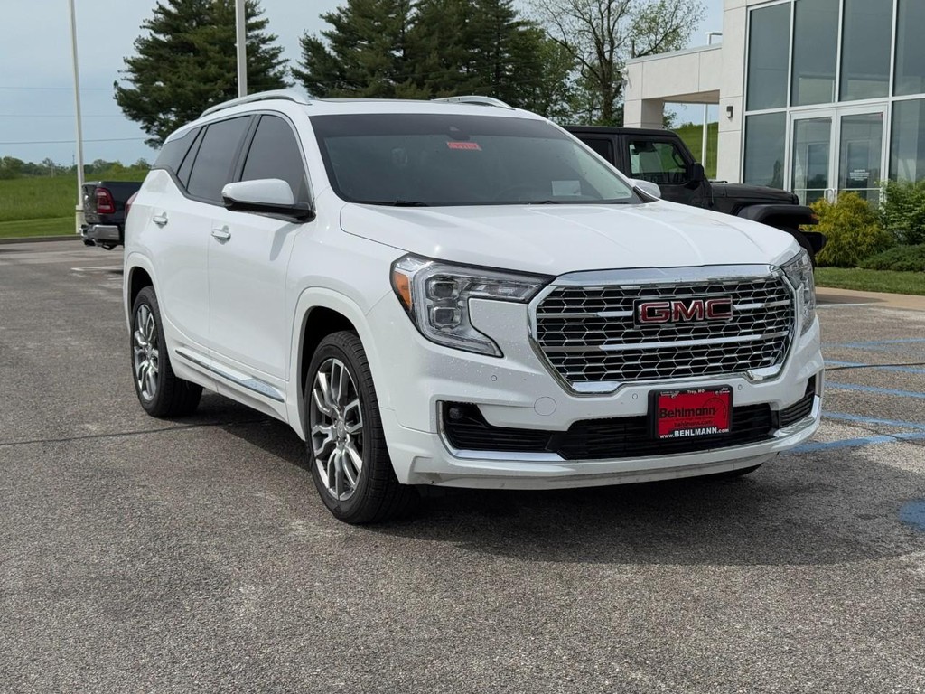 GMC Terrain Vehicle Full-screen Gallery Image 02