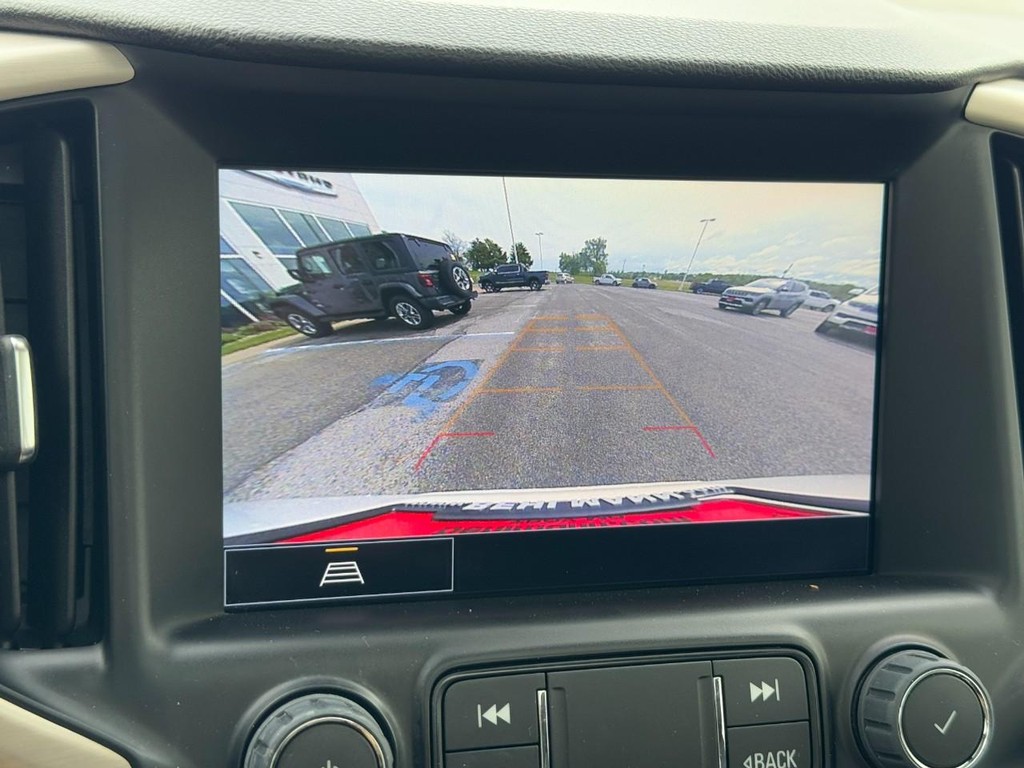 GMC Terrain Vehicle Full-screen Gallery Image 23