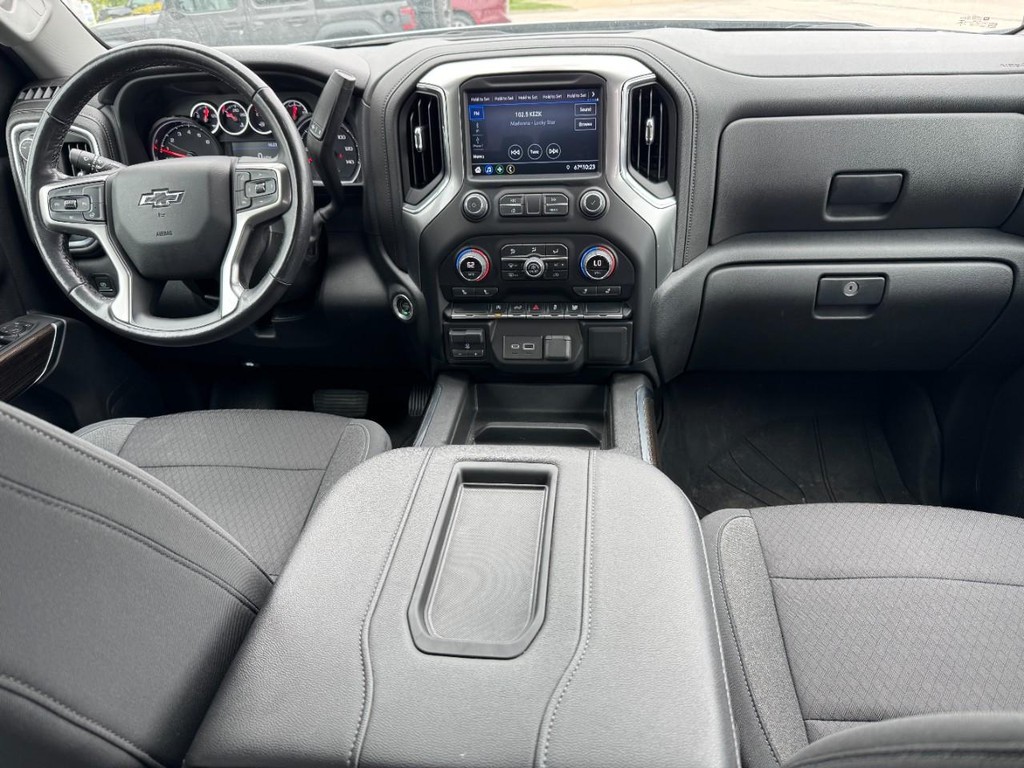 Chevrolet Silverado 1500 Vehicle Full-screen Gallery Image 11