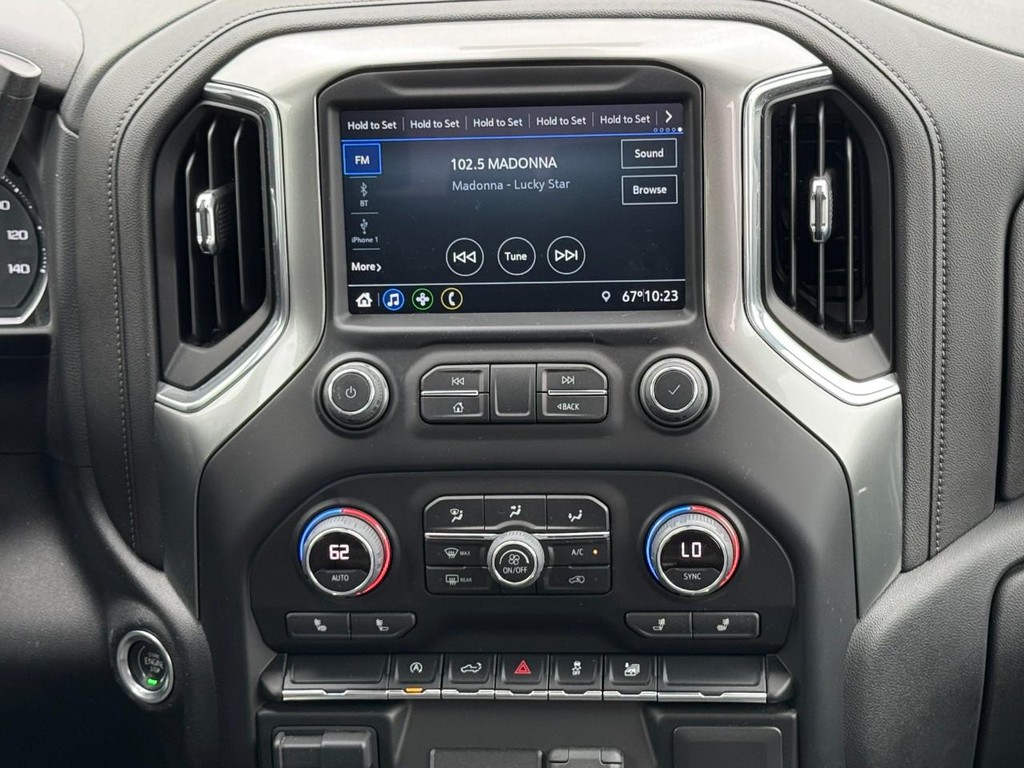 Chevrolet Silverado 1500 Vehicle Full-screen Gallery Image 13