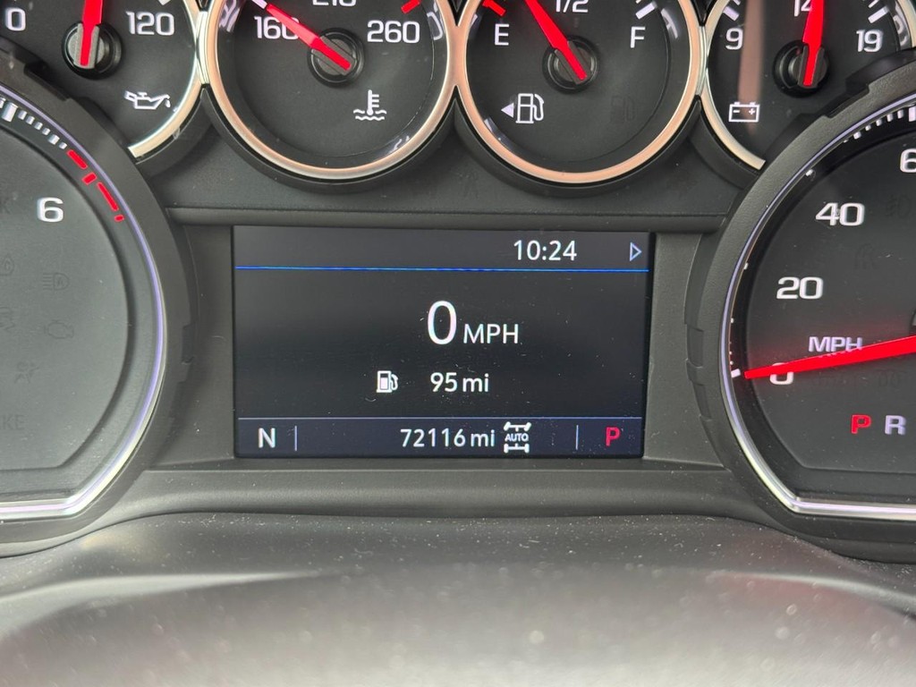 Chevrolet Silverado 1500 Vehicle Full-screen Gallery Image 18