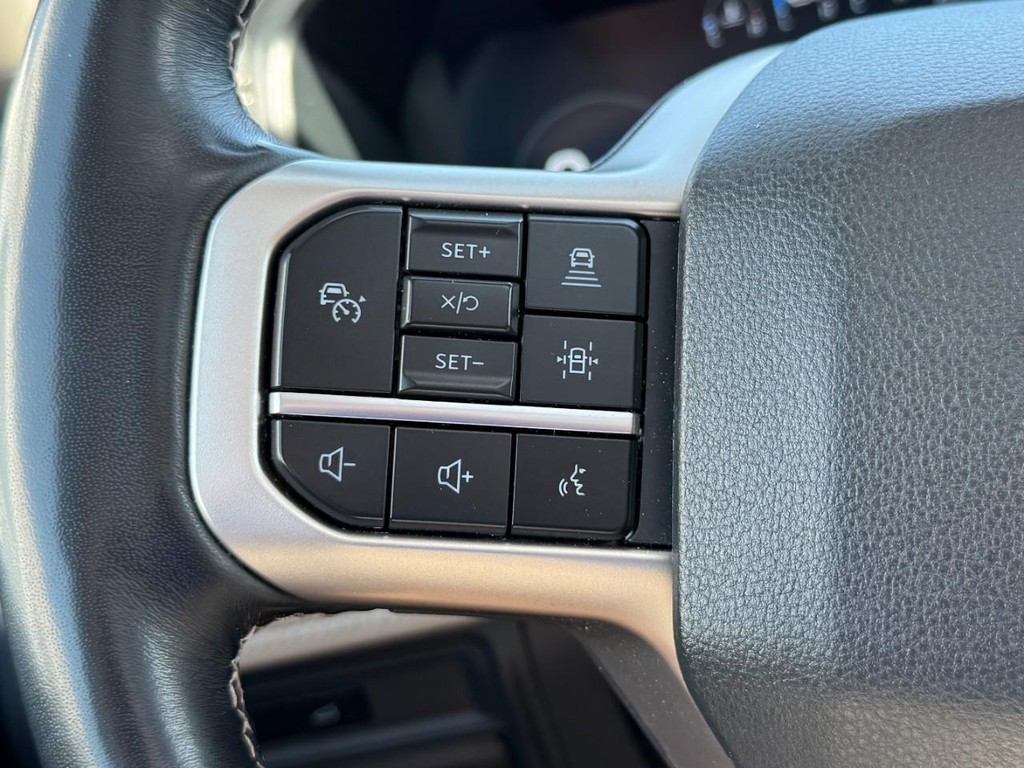 Ford Expedition Vehicle Full-screen Gallery Image 18