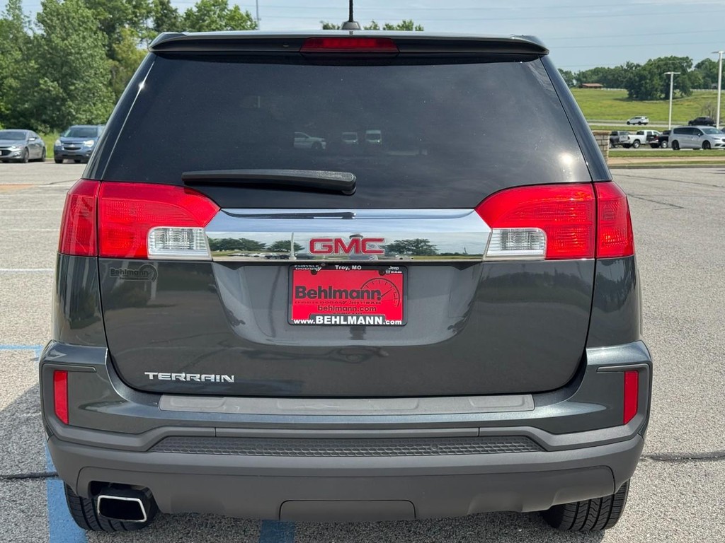 GMC Terrain Vehicle Full-screen Gallery Image 04