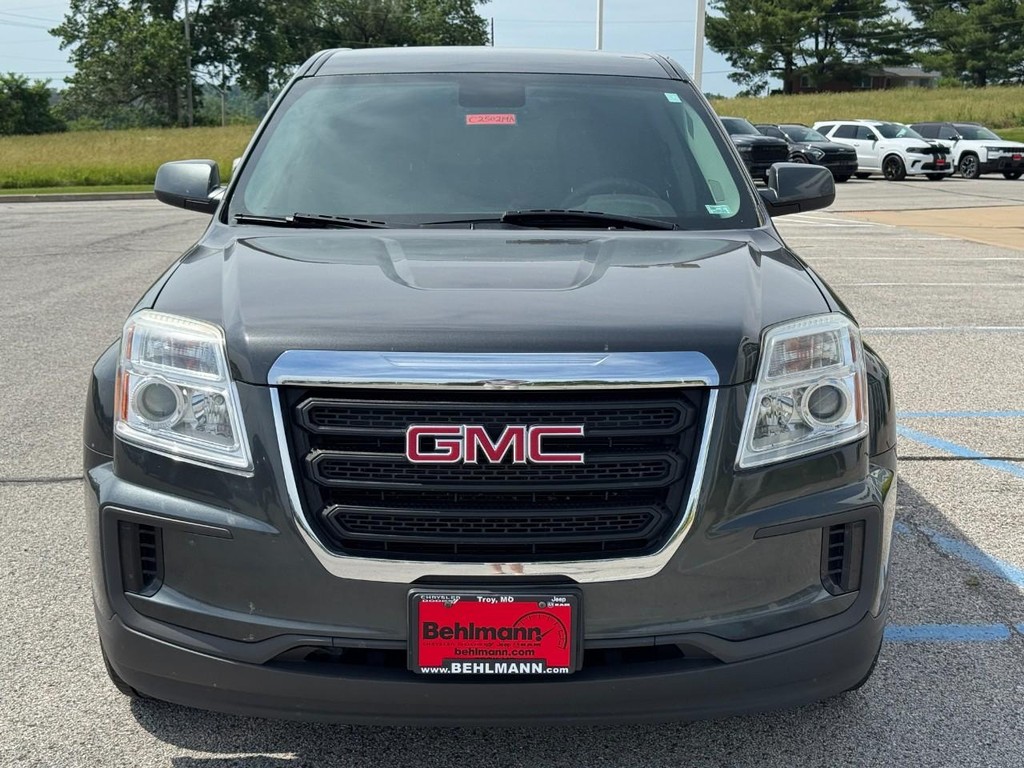 GMC Terrain Vehicle Full-screen Gallery Image 09