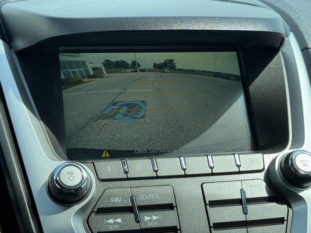 GMC Terrain Vehicle Full-screen Gallery Image 20