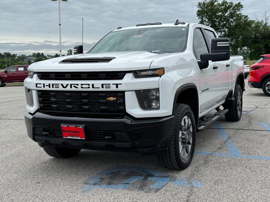 Chevrolet Silverado 2500HD Vehicle Full-screen Gallery Image 08