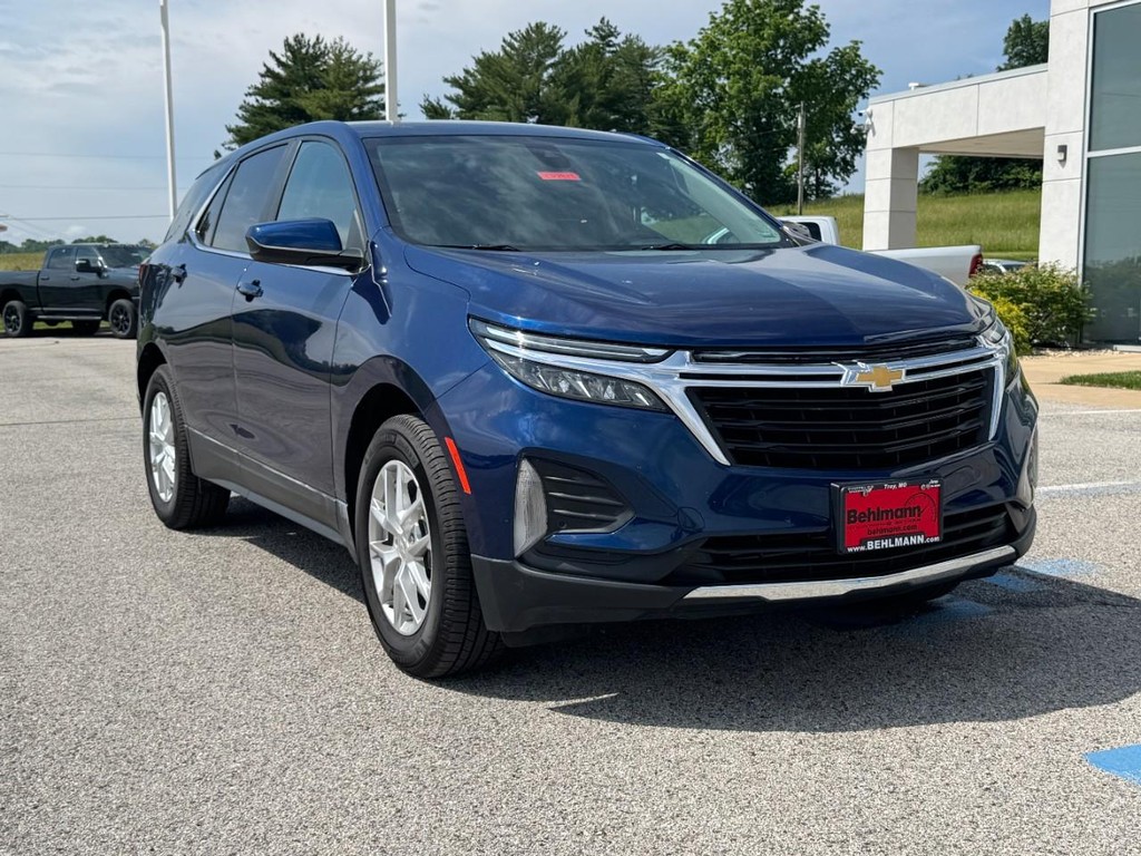 Chevrolet Equinox Vehicle Full-screen Gallery Image 02
