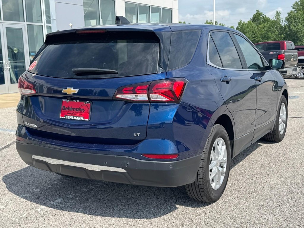Chevrolet Equinox Vehicle Full-screen Gallery Image 03
