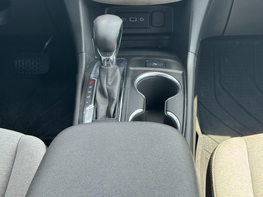 Chevrolet Equinox Vehicle Full-screen Gallery Image 14