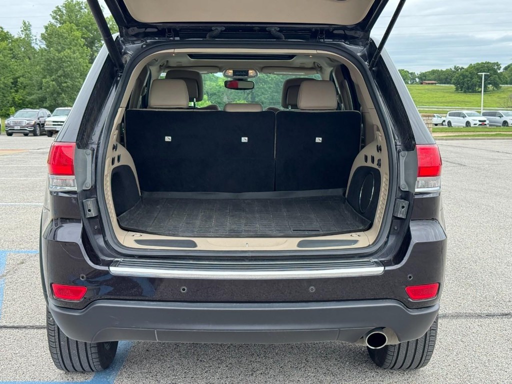 Jeep Grand Cherokee Vehicle Full-screen Gallery Image 05