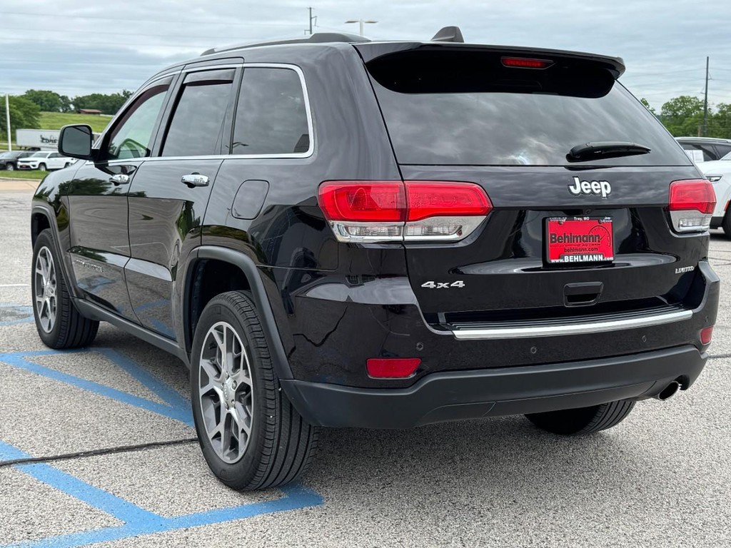 Jeep Grand Cherokee Vehicle Full-screen Gallery Image 06
