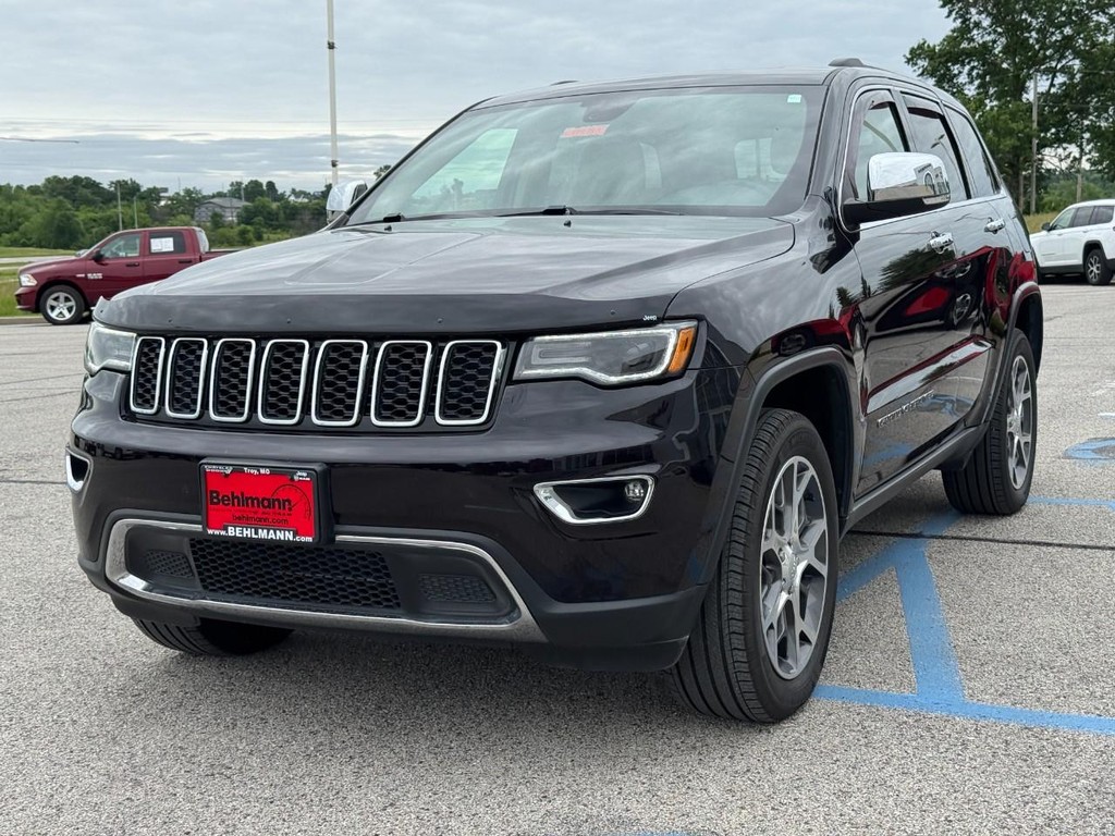 Jeep Grand Cherokee Vehicle Full-screen Gallery Image 08