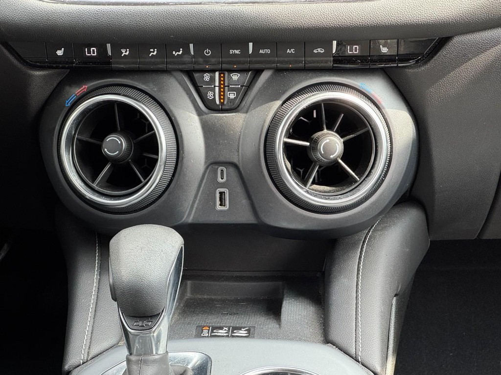 Chevrolet Blazer Vehicle Full-screen Gallery Image 14