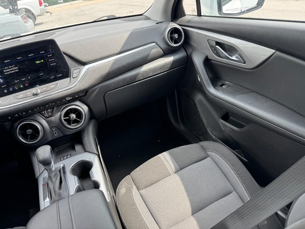 Chevrolet Blazer Vehicle Full-screen Gallery Image 15