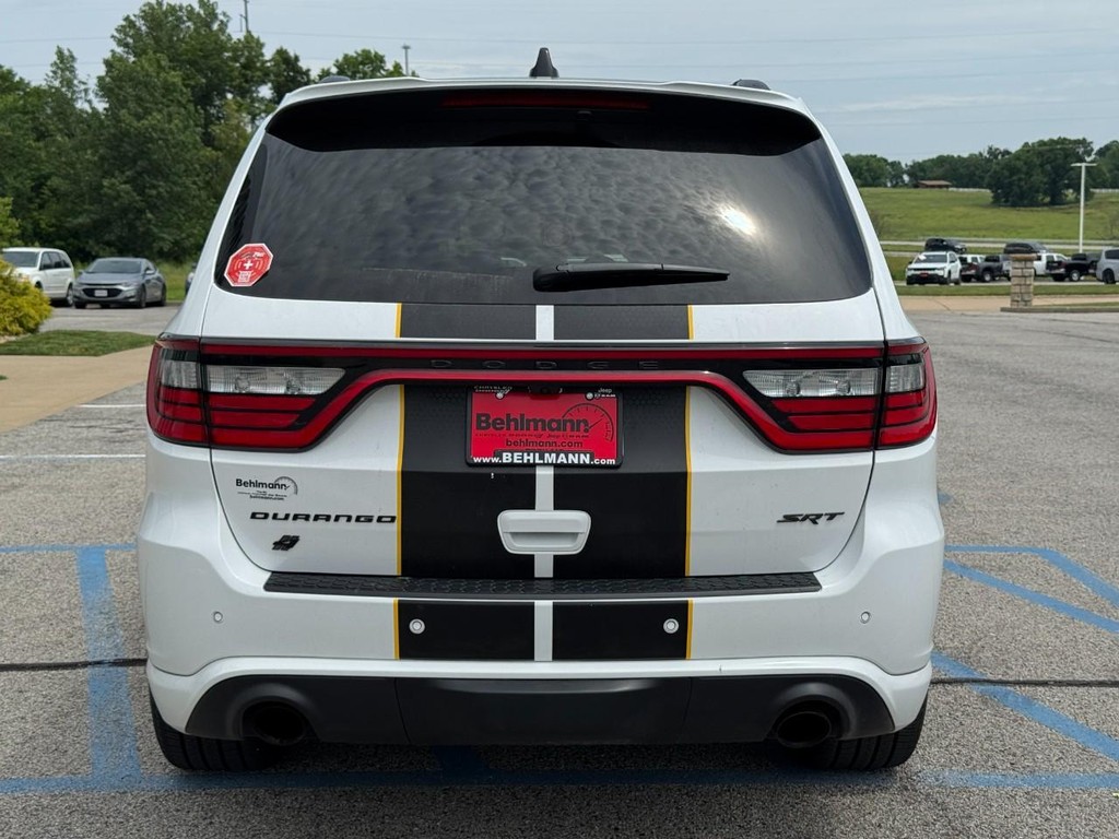 Dodge Durango Vehicle Full-screen Gallery Image 04