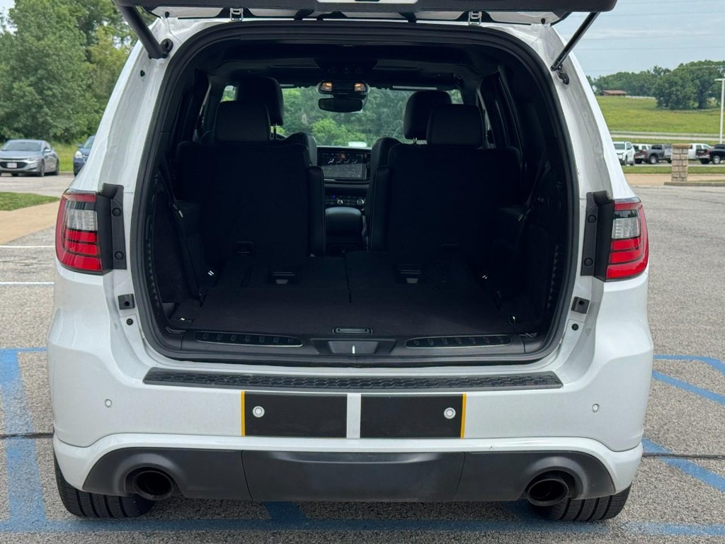 Dodge Durango Vehicle Full-screen Gallery Image 05
