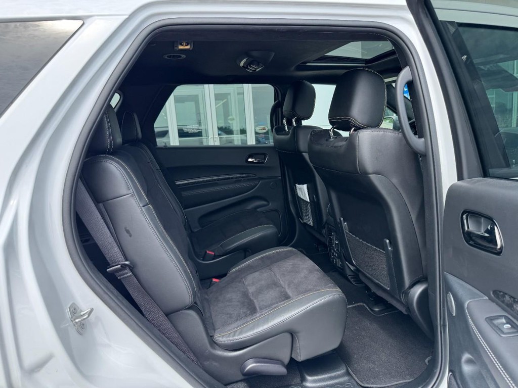 Dodge Durango Vehicle Full-screen Gallery Image 10