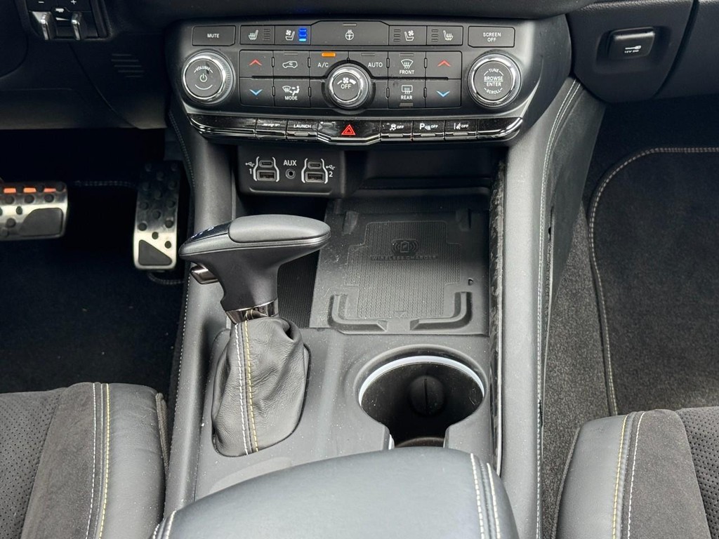 Dodge Durango Vehicle Full-screen Gallery Image 14