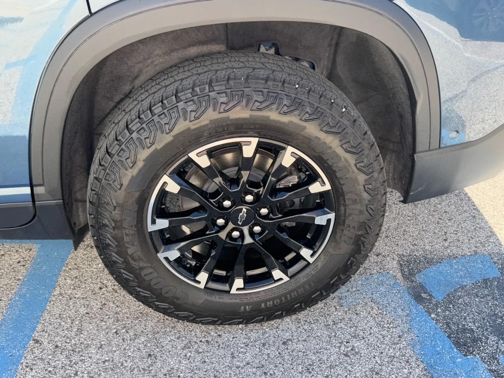 Chevrolet Traverse Vehicle Full-screen Gallery Image 07