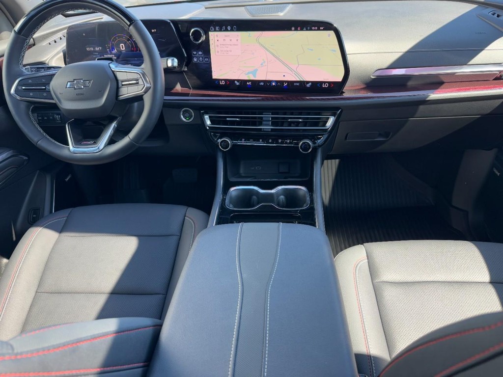 Chevrolet Traverse Vehicle Full-screen Gallery Image 12