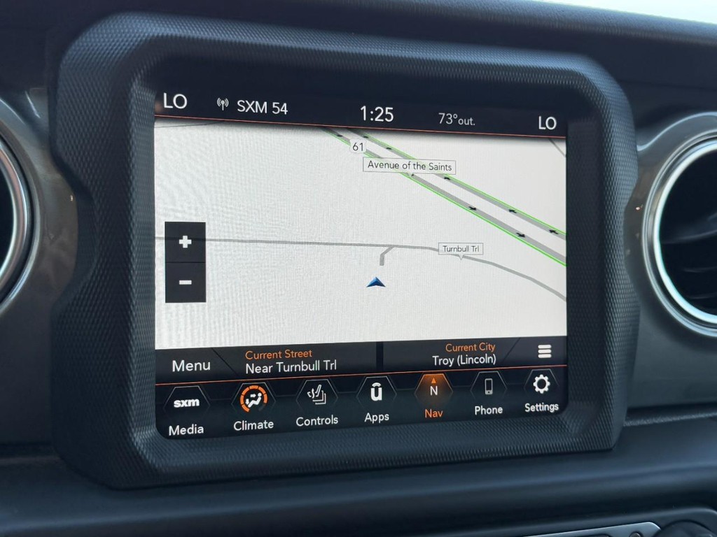 Jeep Wrangler Vehicle Full-screen Gallery Image 21