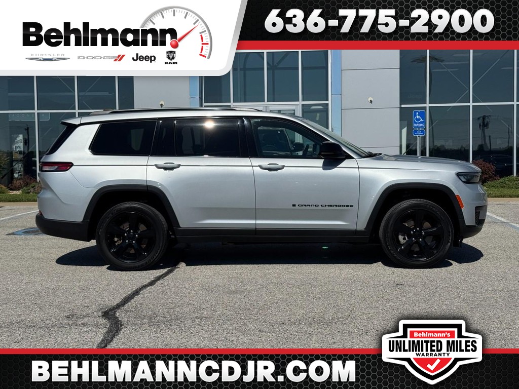 Jeep Grand Cherokee L Vehicle Full-screen Gallery Image 01
