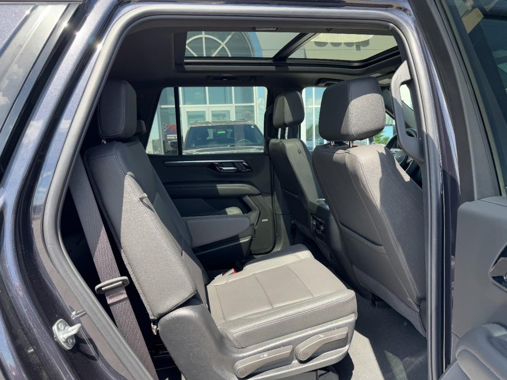 Chevrolet Tahoe Vehicle Full-screen Gallery Image 10