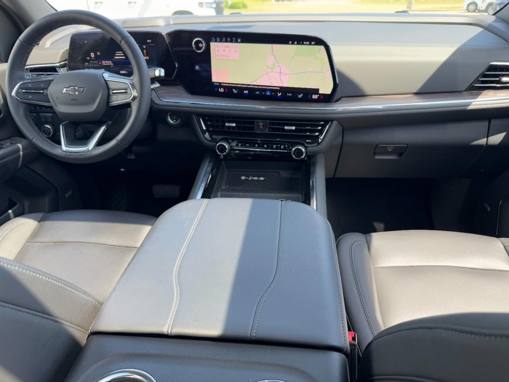 Chevrolet Tahoe Vehicle Full-screen Gallery Image 12