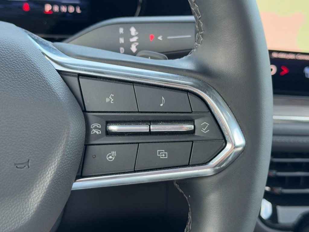 Chevrolet Tahoe Vehicle Full-screen Gallery Image 19