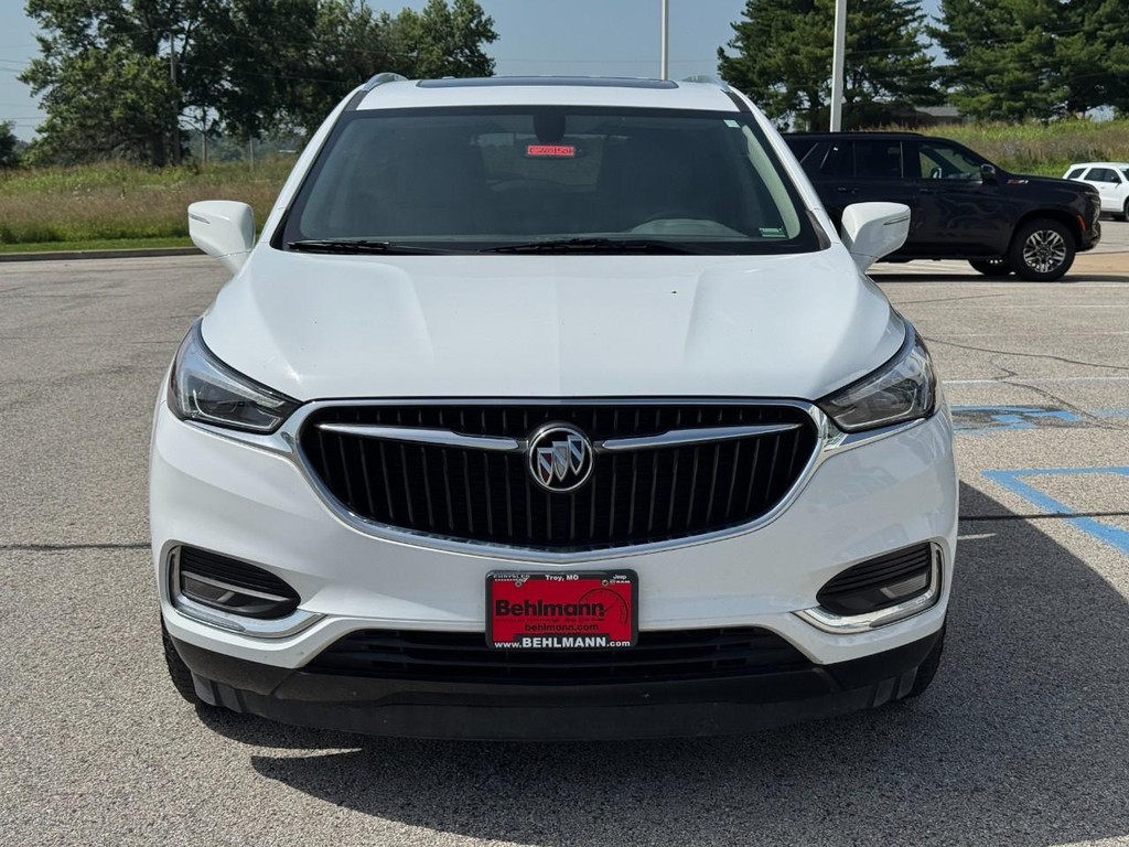 Buick Enclave Vehicle Full-screen Gallery Image 09