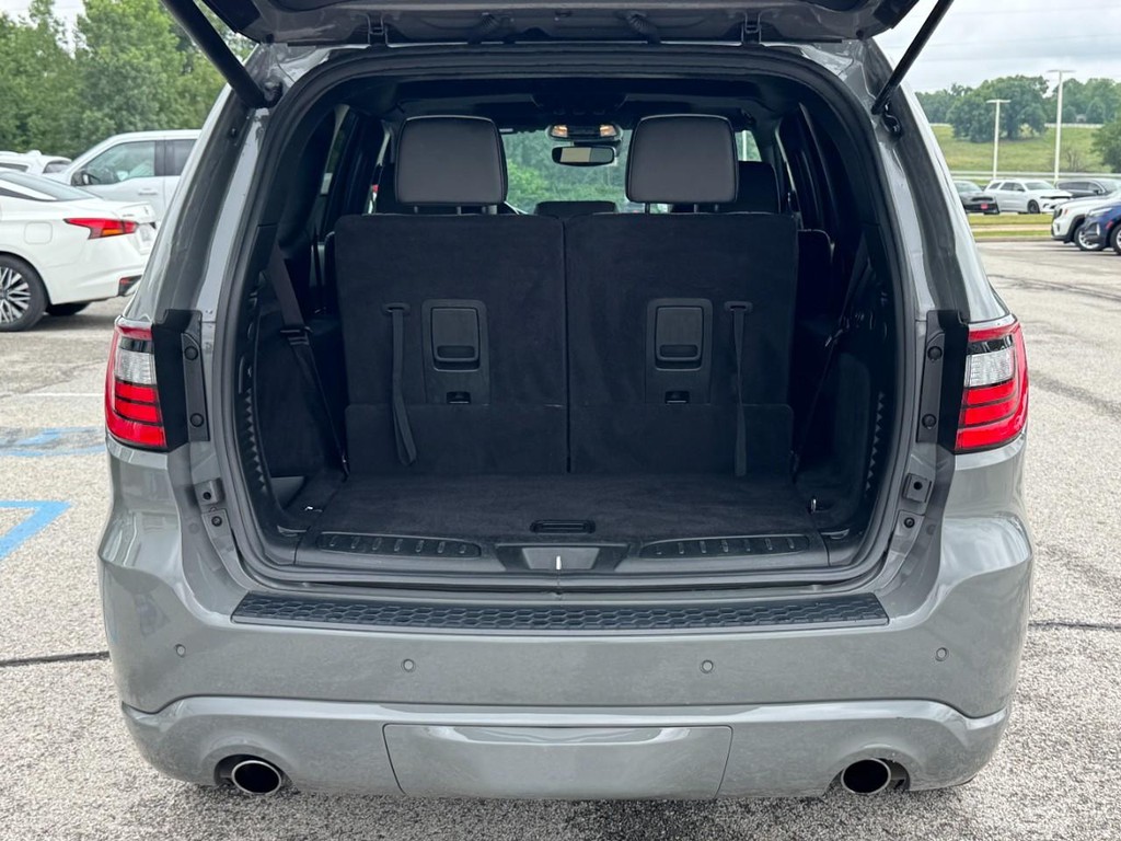 Dodge Durango Vehicle Full-screen Gallery Image 05