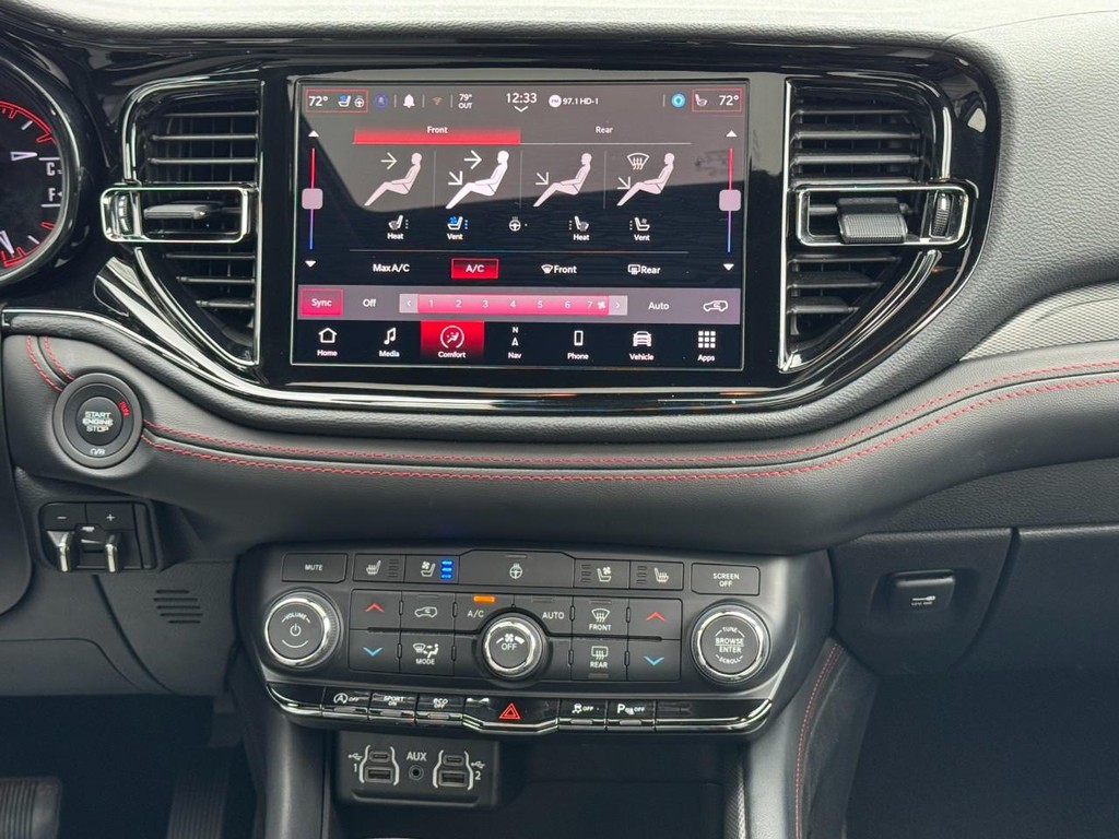 Dodge Durango Vehicle Full-screen Gallery Image 14