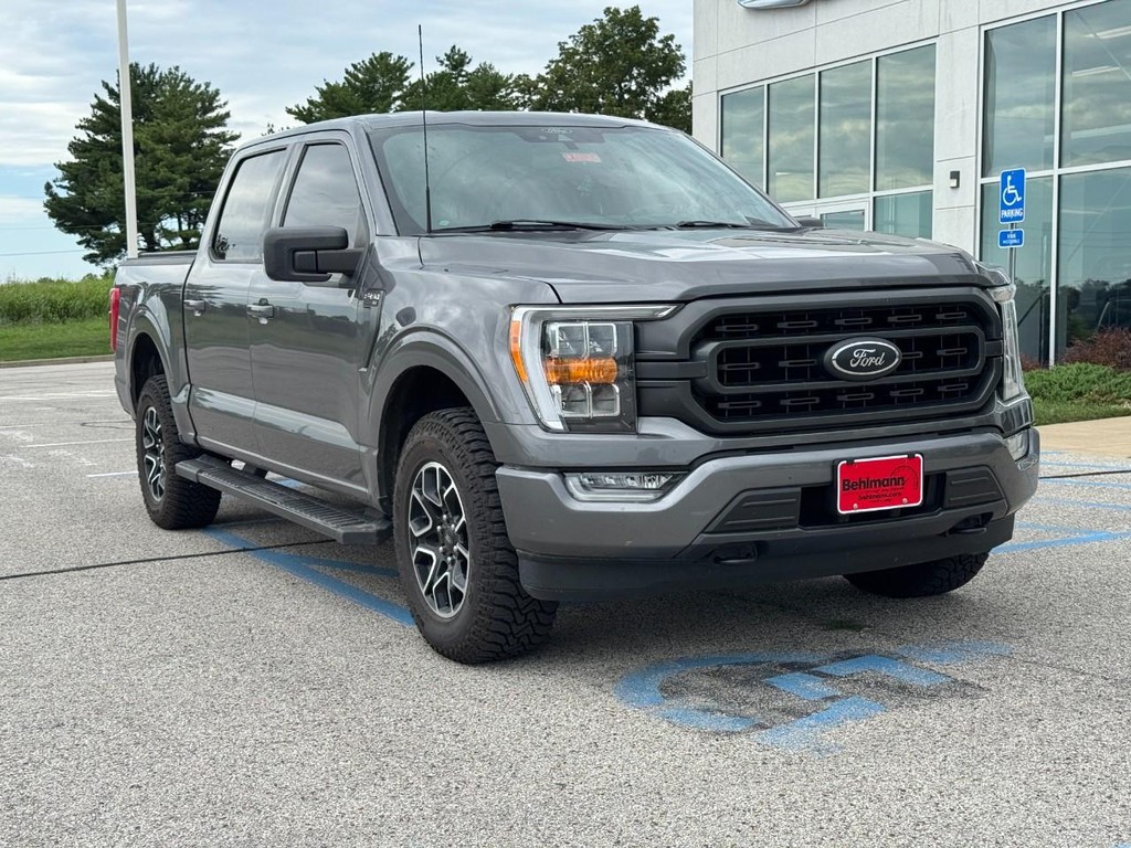 Ford F-150 Vehicle Full-screen Gallery Image 02