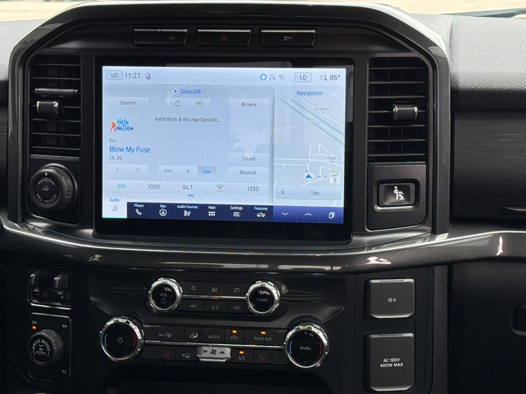 Ford F-150 Vehicle Full-screen Gallery Image 13