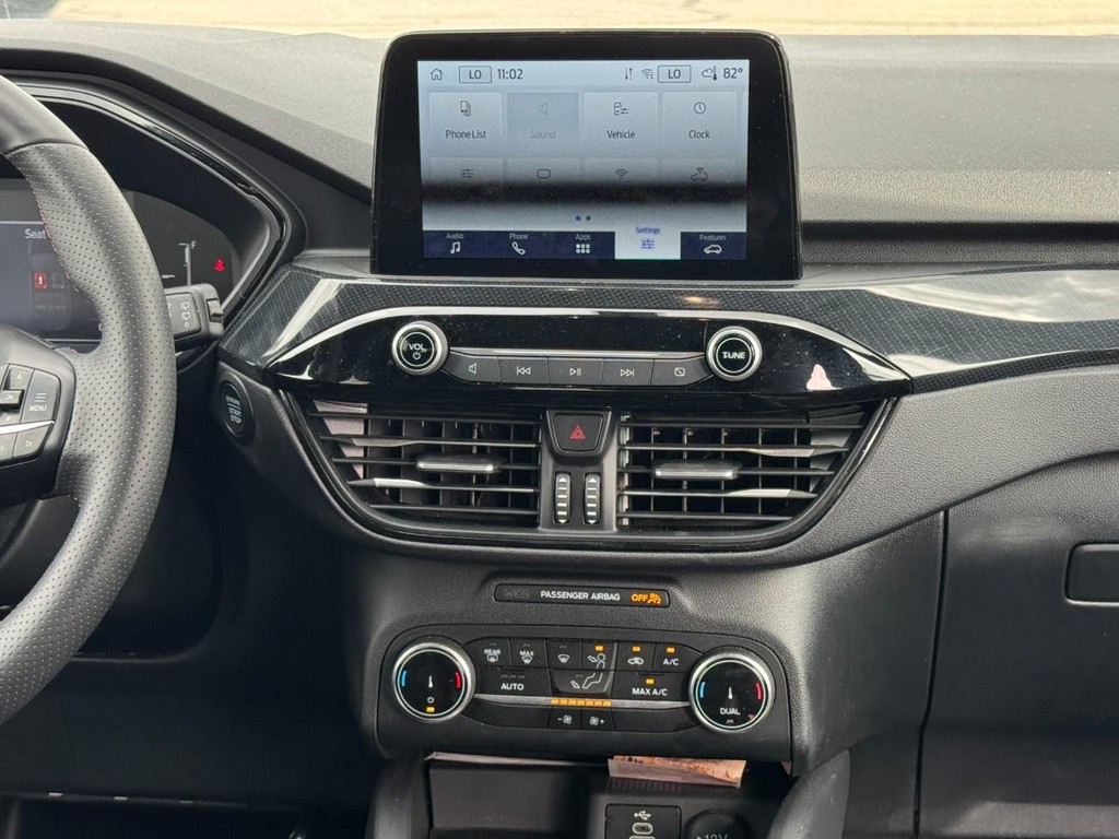 Ford Escape Vehicle Full-screen Gallery Image 13