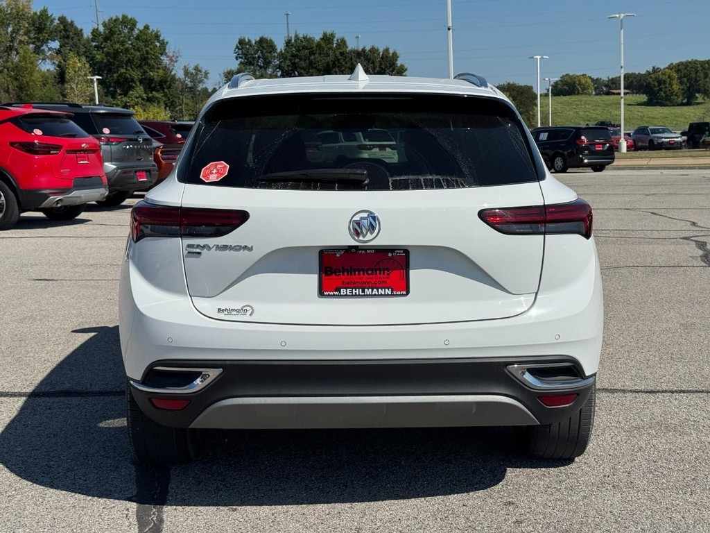 Buick Envision Vehicle Full-screen Gallery Image 04