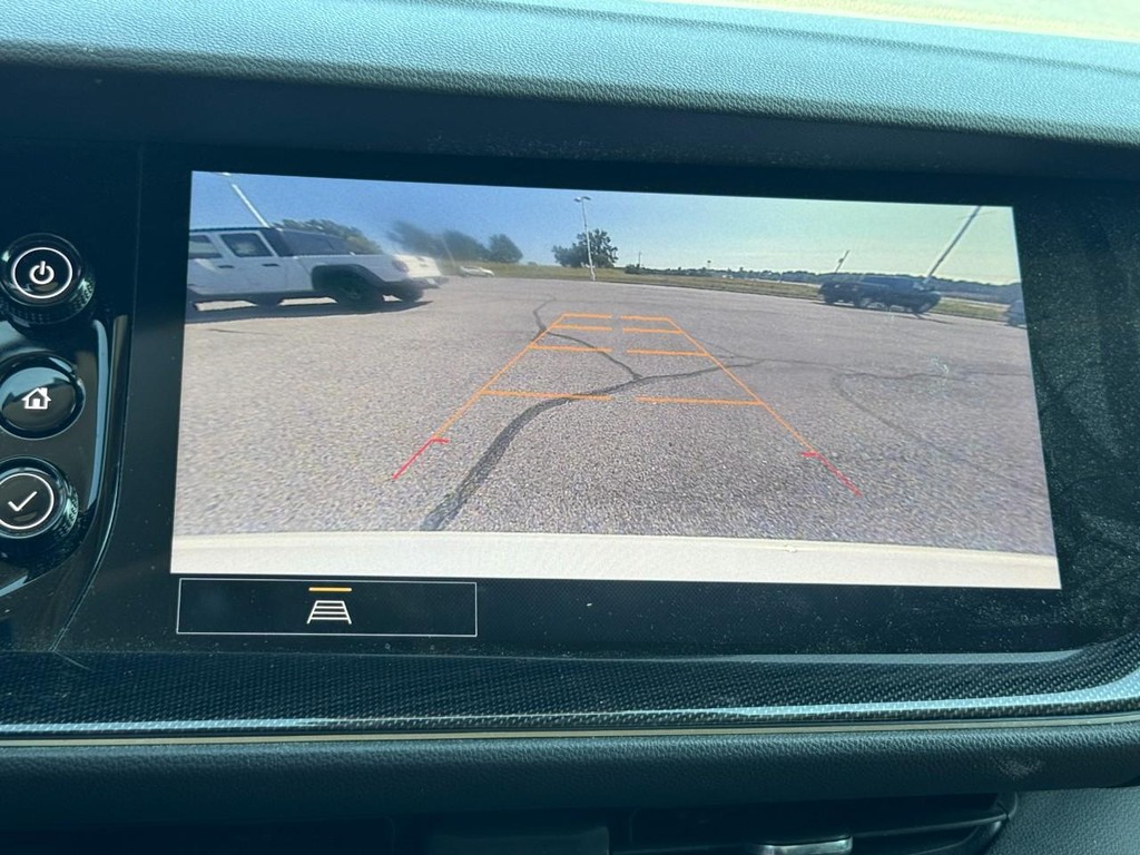 Buick Envision Vehicle Full-screen Gallery Image 20