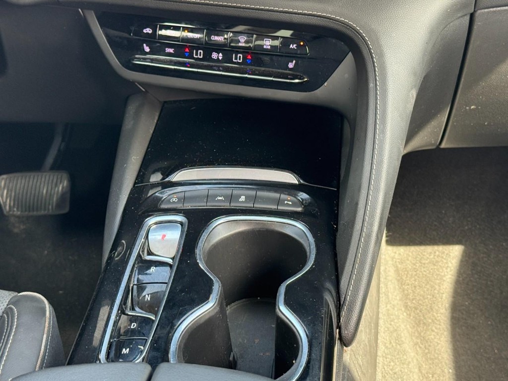 Buick Envision Vehicle Full-screen Gallery Image 14