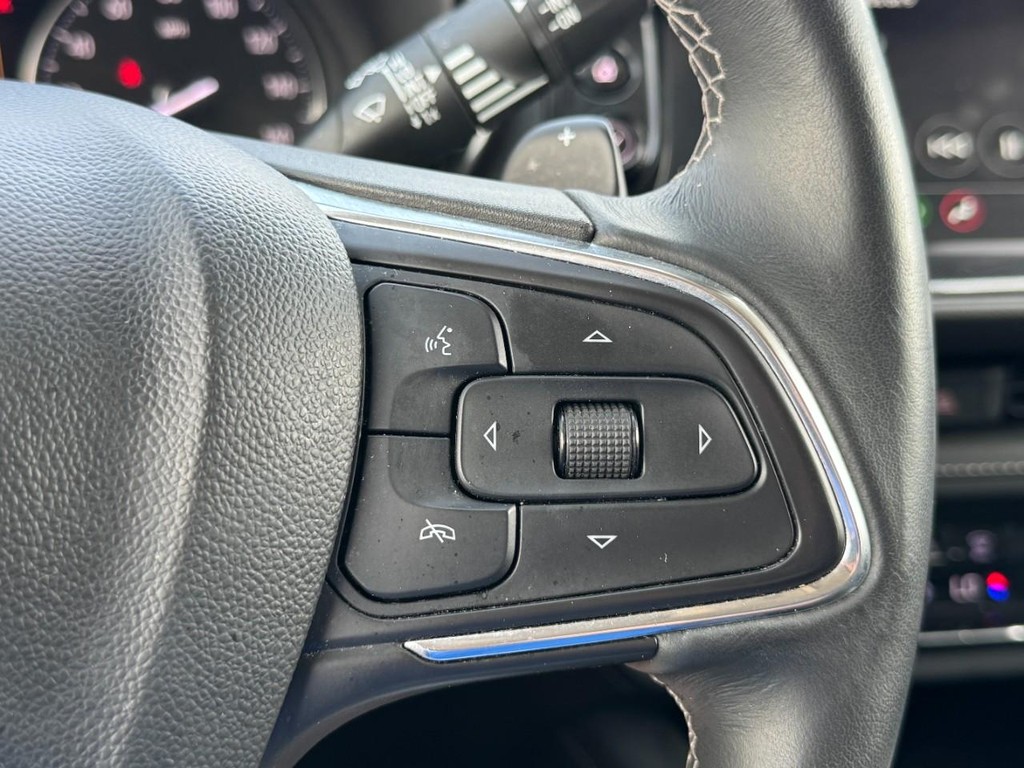 Buick Envision Vehicle Full-screen Gallery Image 18
