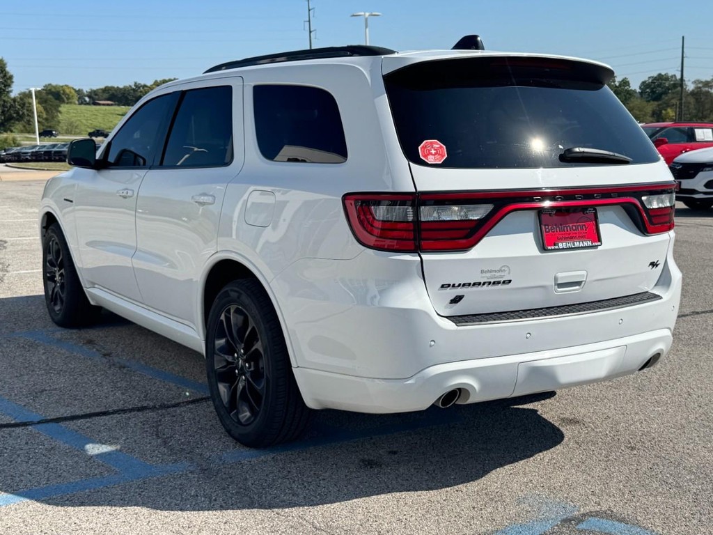 Dodge Durango Vehicle Full-screen Gallery Image 06