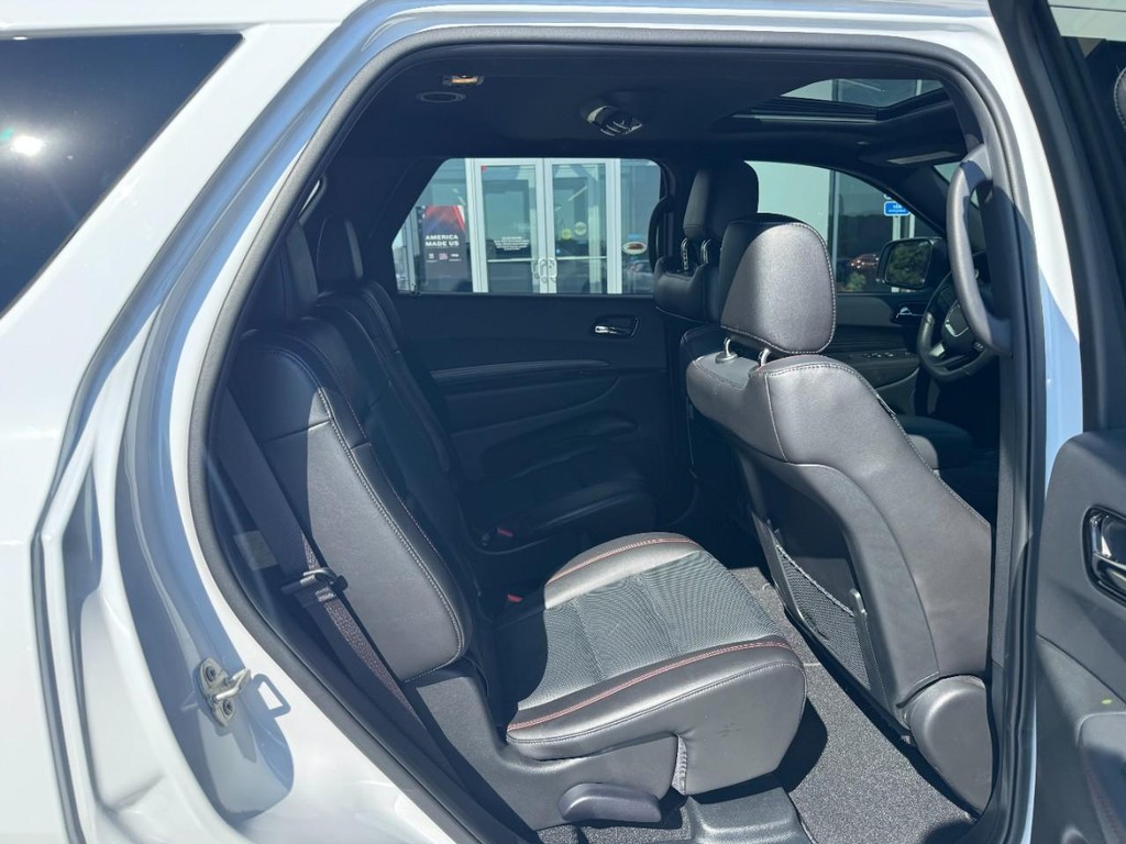 Dodge Durango Vehicle Full-screen Gallery Image 10