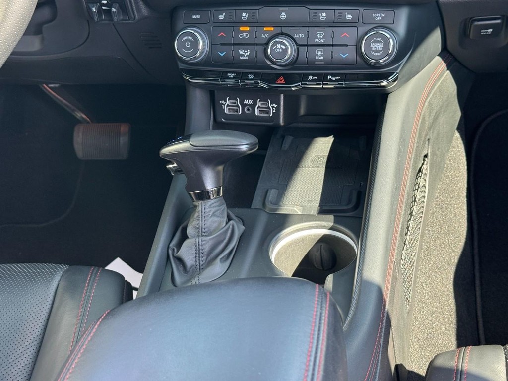 Dodge Durango Vehicle Full-screen Gallery Image 14