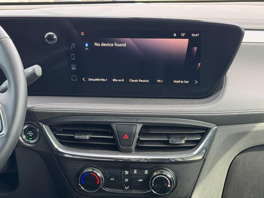 Buick Encore GX Vehicle Full-screen Gallery Image 13