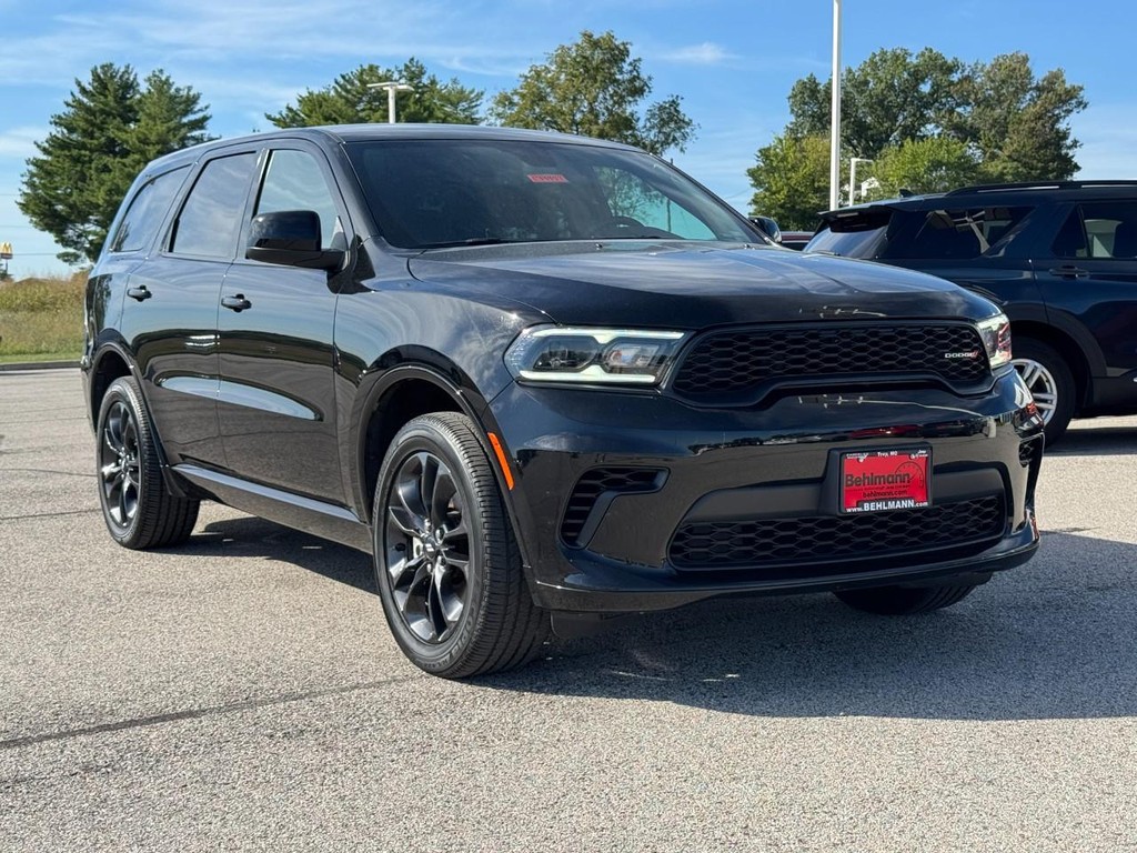 Dodge Durango Vehicle Full-screen Gallery Image 02