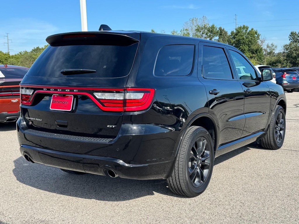 Dodge Durango Vehicle Full-screen Gallery Image 03