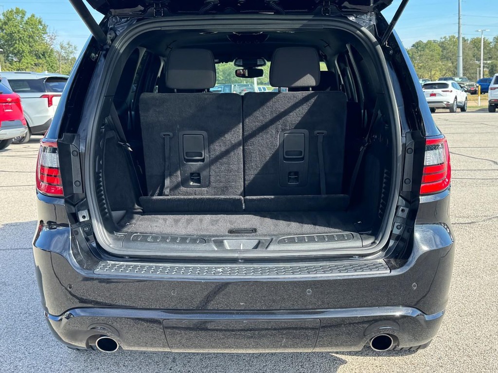 Dodge Durango Vehicle Full-screen Gallery Image 05